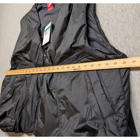 Nike Tech Woven Vest Mens XL Black Loose Fit Insulated Puffer Nylon HM4262-010 - Picture 8 of 9